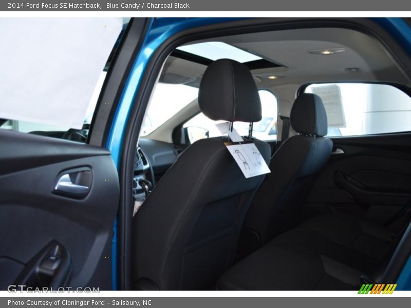 Blue Candy / Charcoal Black 2014 Ford Focus SE Hatchback