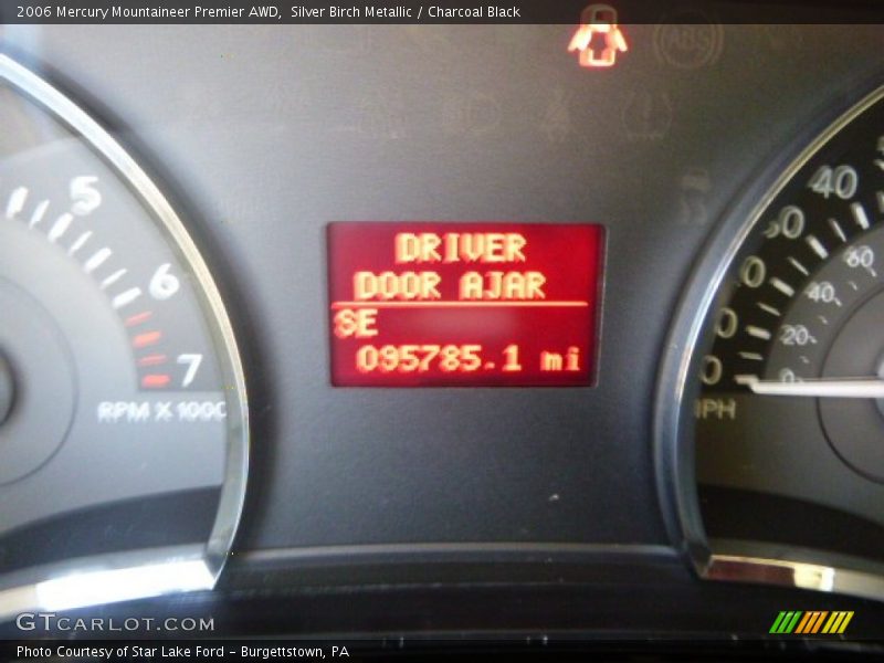 Silver Birch Metallic / Charcoal Black 2006 Mercury Mountaineer Premier AWD
