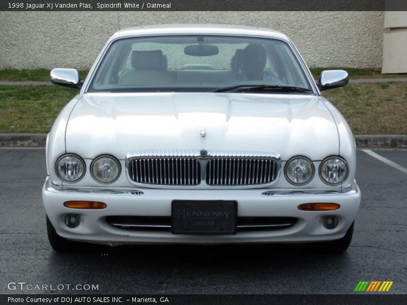 Spindrift White / Oatmeal 1998 Jaguar XJ Vanden Plas