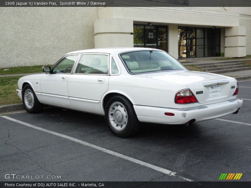 Spindrift White / Oatmeal 1998 Jaguar XJ Vanden Plas