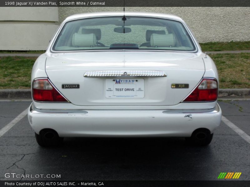 Spindrift White / Oatmeal 1998 Jaguar XJ Vanden Plas