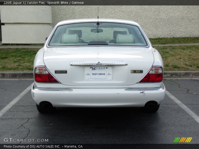 Spindrift White / Oatmeal 1998 Jaguar XJ Vanden Plas