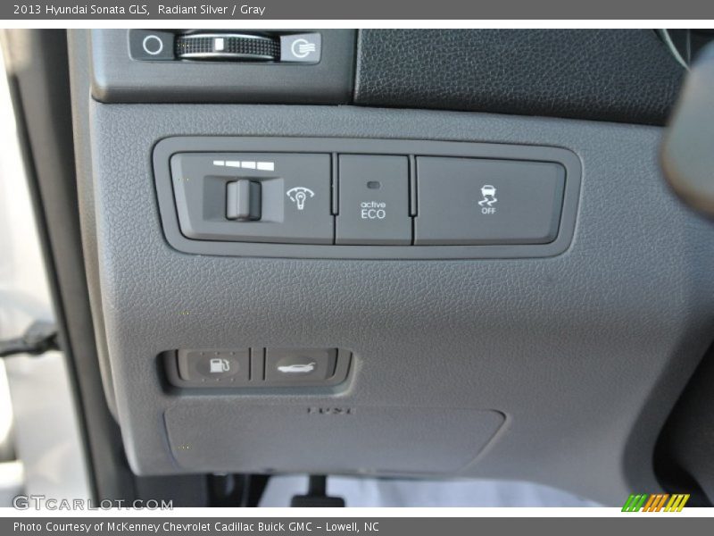Radiant Silver / Gray 2013 Hyundai Sonata GLS