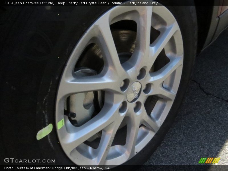 Deep Cherry Red Crystal Pearl / Iceland - Black/Iceland Gray 2014 Jeep Cherokee Latitude