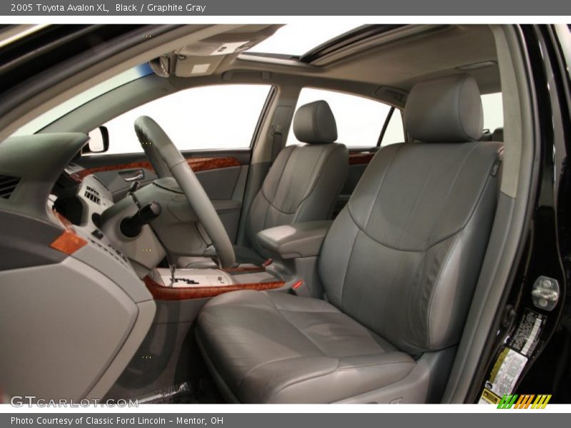 Black / Graphite Gray 2005 Toyota Avalon XL