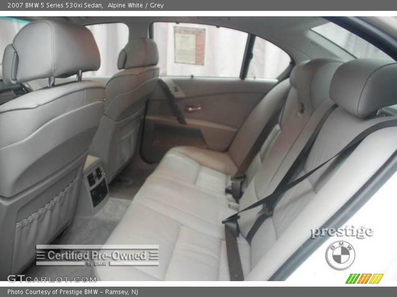 Alpine White / Grey 2007 BMW 5 Series 530xi Sedan