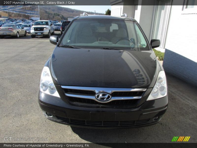 Galaxy Black / Gray 2007 Hyundai Entourage SE