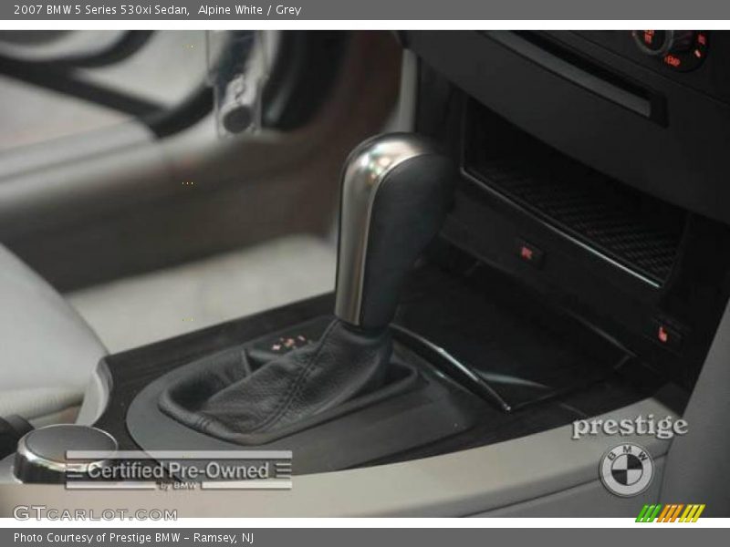 Alpine White / Grey 2007 BMW 5 Series 530xi Sedan