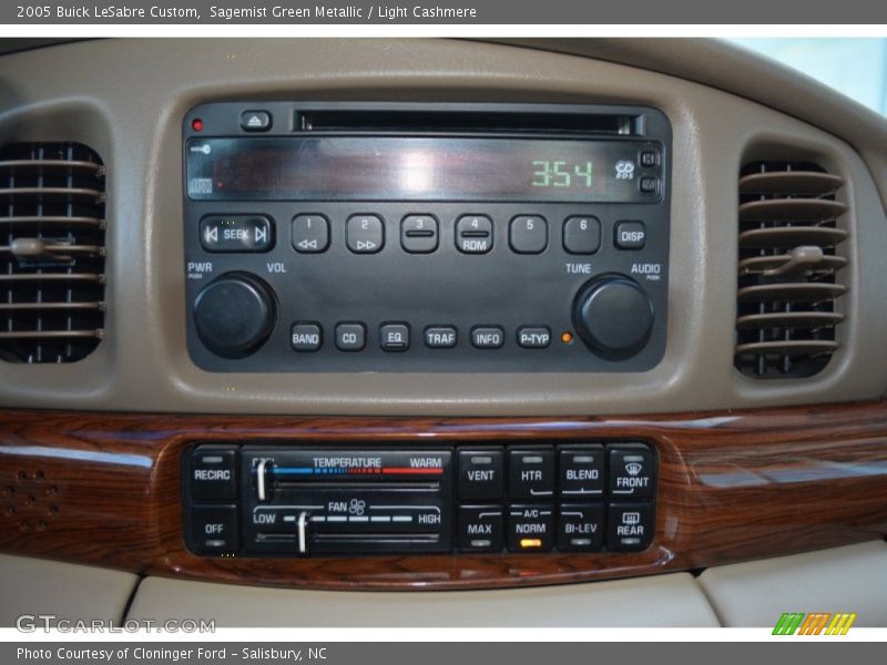 Sagemist Green Metallic / Light Cashmere 2005 Buick LeSabre Custom