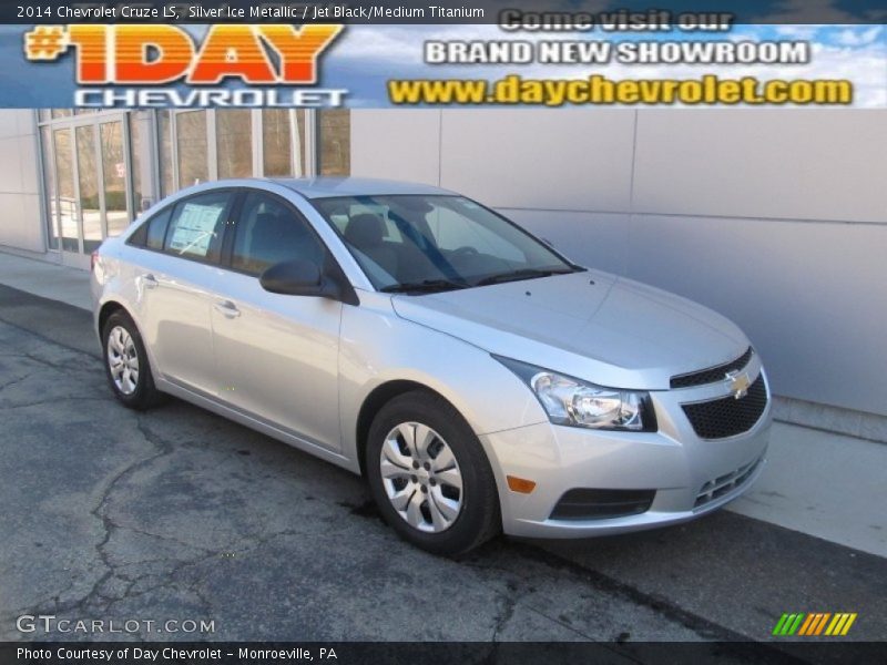 Silver Ice Metallic / Jet Black/Medium Titanium 2014 Chevrolet Cruze LS