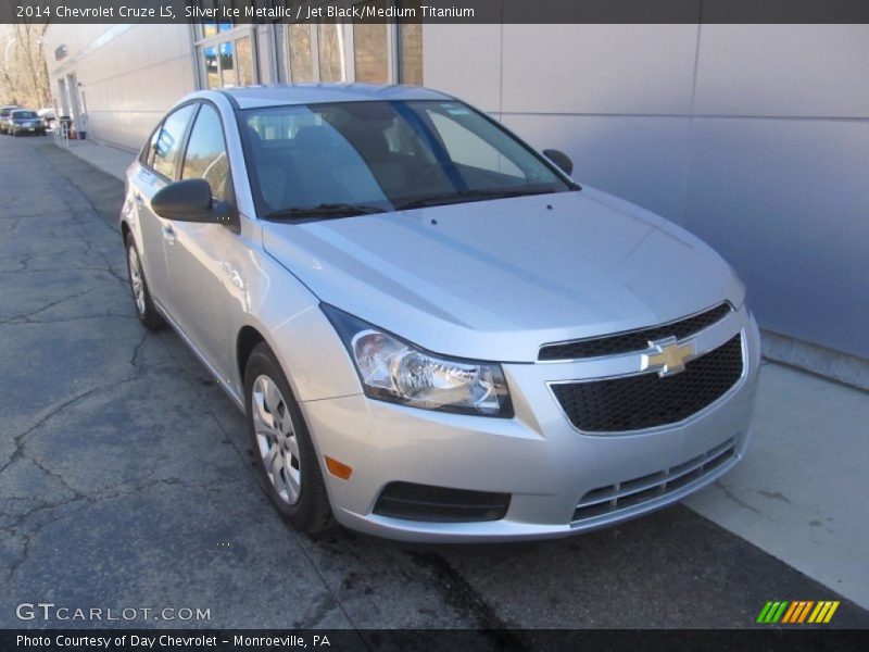 Silver Ice Metallic / Jet Black/Medium Titanium 2014 Chevrolet Cruze LS