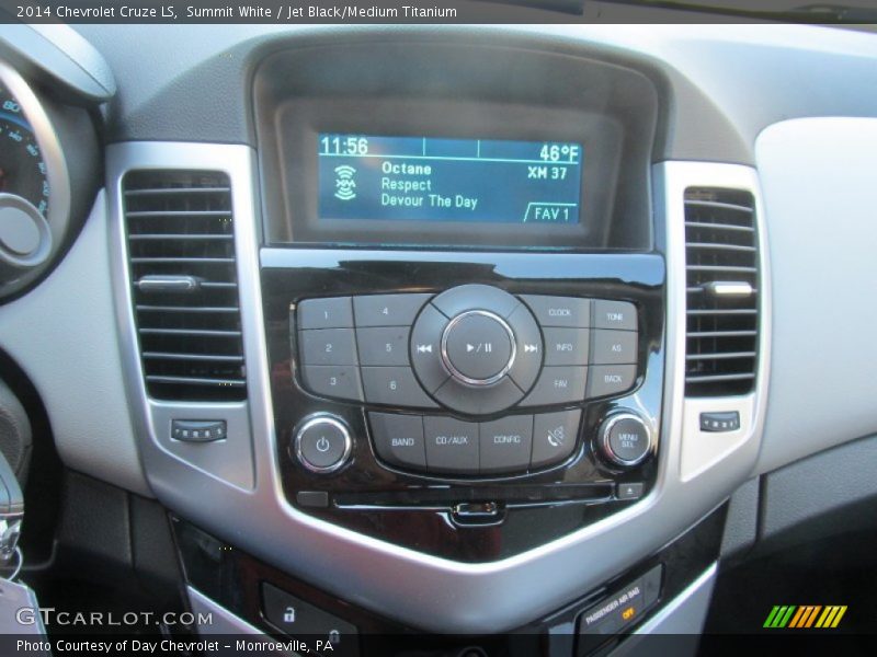 Summit White / Jet Black/Medium Titanium 2014 Chevrolet Cruze LS