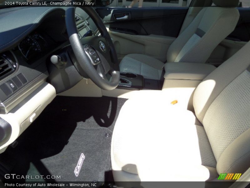 Champagne Mica / Ivory 2014 Toyota Camry LE