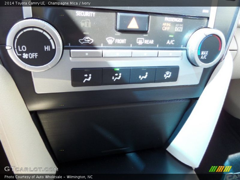 Champagne Mica / Ivory 2014 Toyota Camry LE