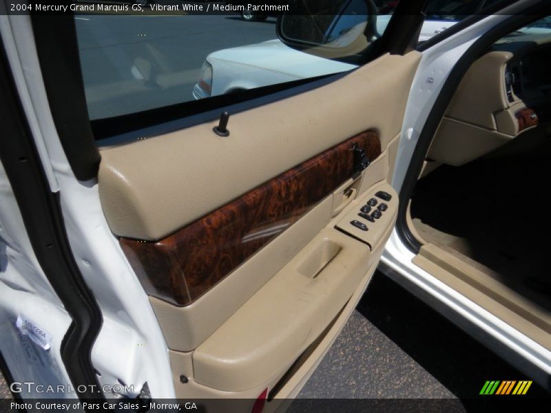 Vibrant White / Medium Parchment 2004 Mercury Grand Marquis GS