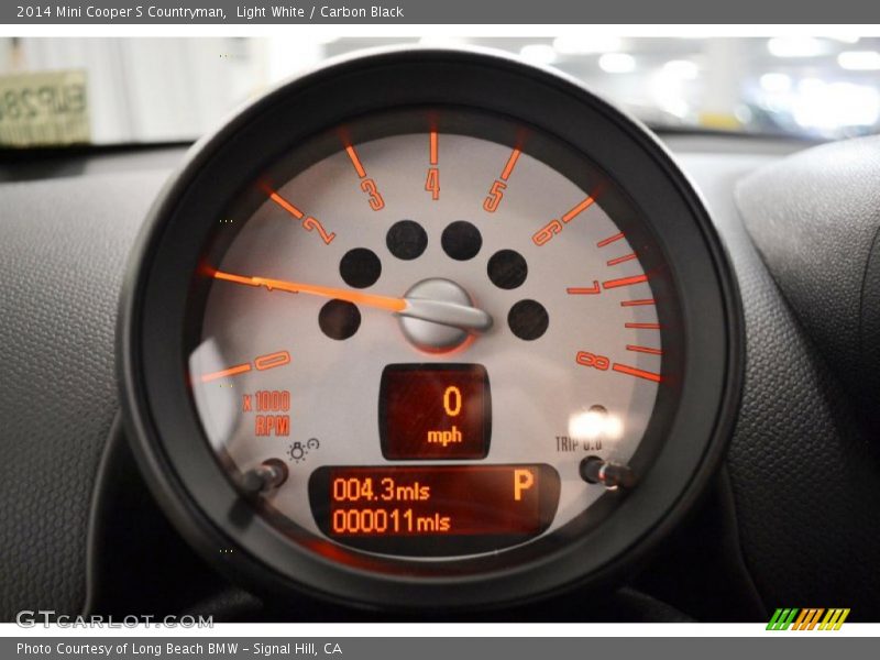 Light White / Carbon Black 2014 Mini Cooper S Countryman