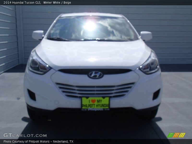 Winter White / Beige 2014 Hyundai Tucson GLS