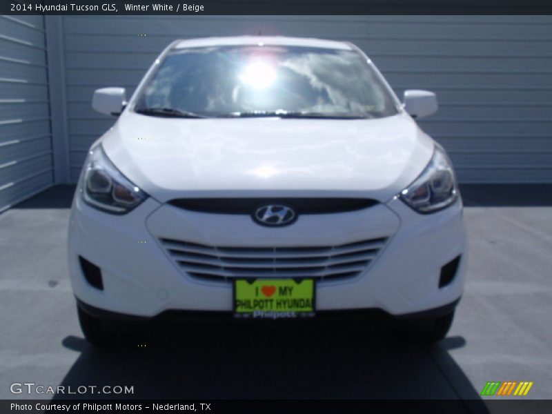 Winter White / Beige 2014 Hyundai Tucson GLS