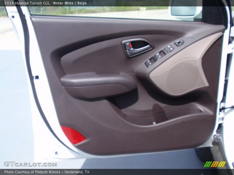 Winter White / Beige 2014 Hyundai Tucson GLS