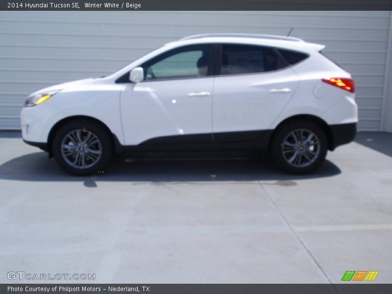 Winter White / Beige 2014 Hyundai Tucson SE