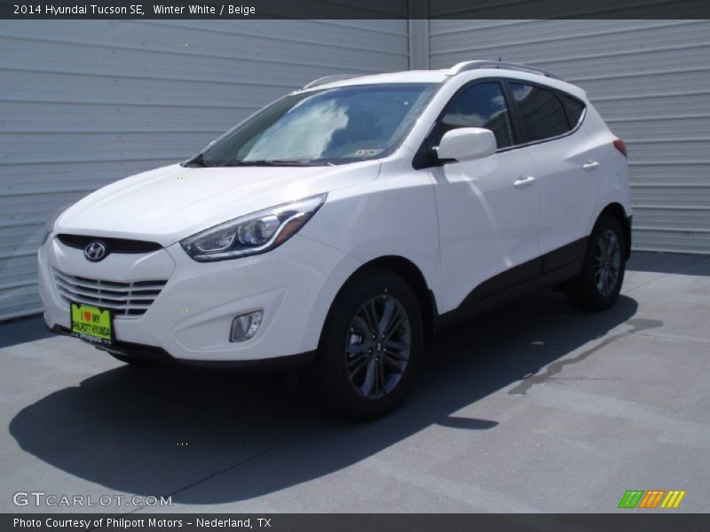 Winter White / Beige 2014 Hyundai Tucson SE