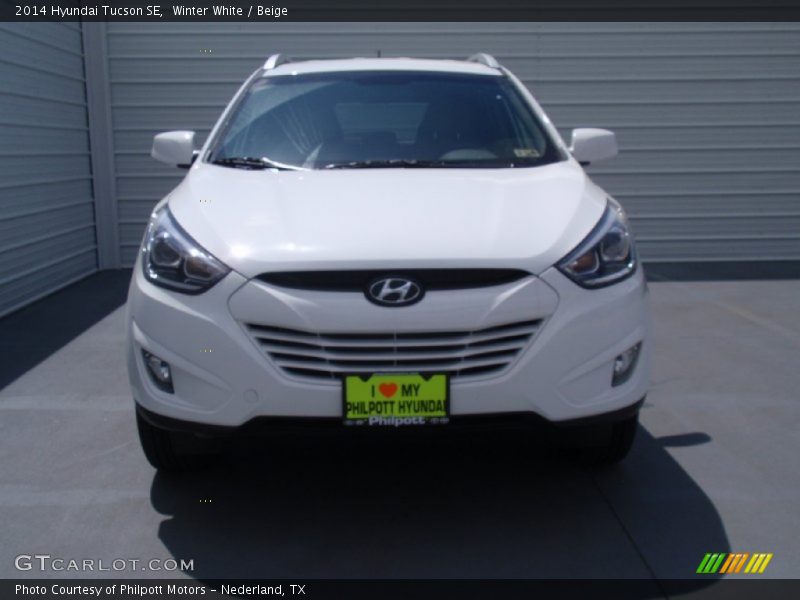 Winter White / Beige 2014 Hyundai Tucson SE