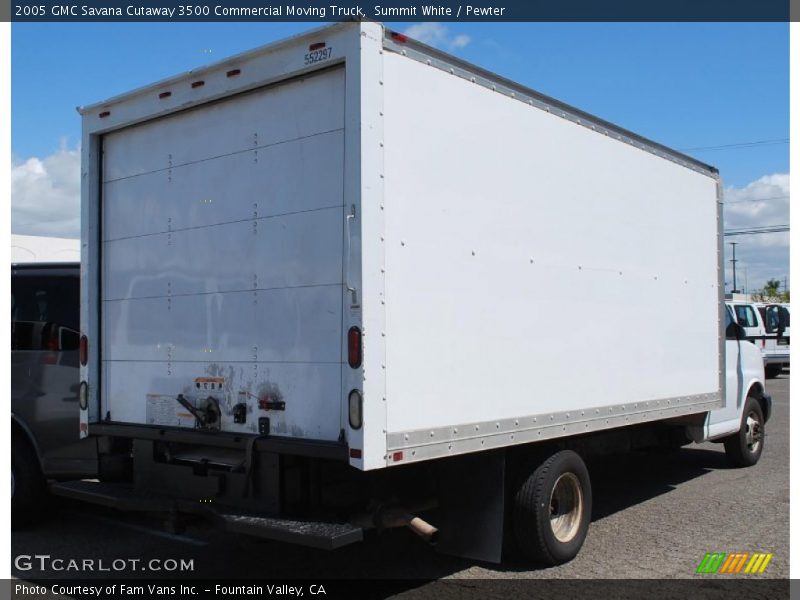 Summit White / Pewter 2005 GMC Savana Cutaway 3500 Commercial Moving Truck