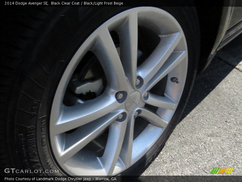 Black Clear Coat / Black/Light Frost Beige 2014 Dodge Avenger SE