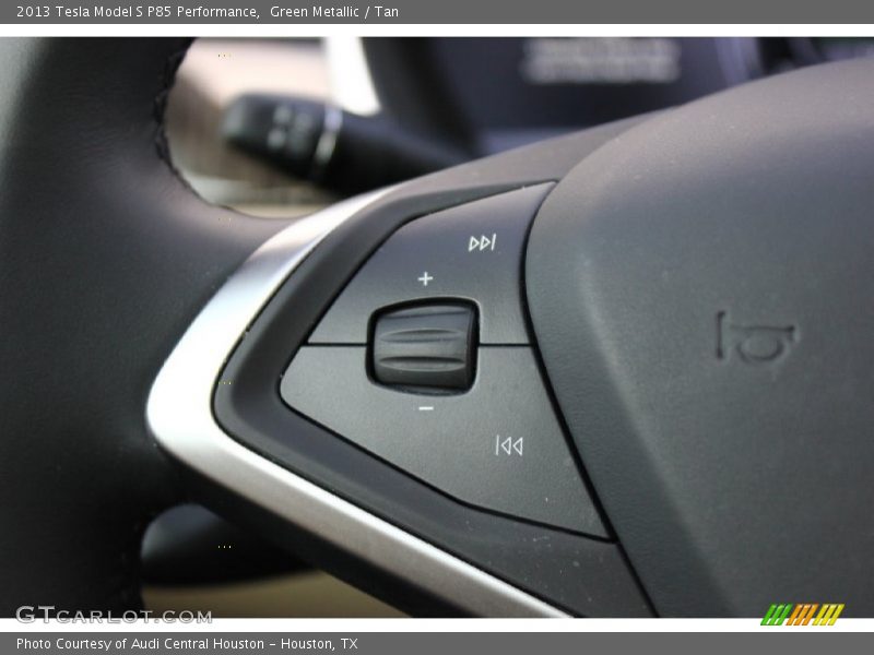 Controls of 2013 Model S P85 Performance