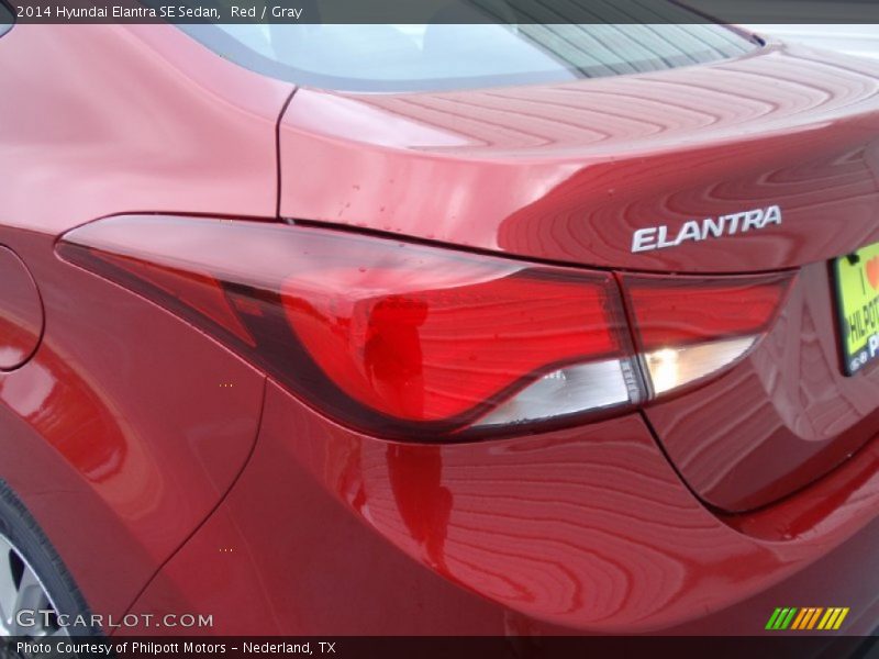 Red / Gray 2014 Hyundai Elantra SE Sedan