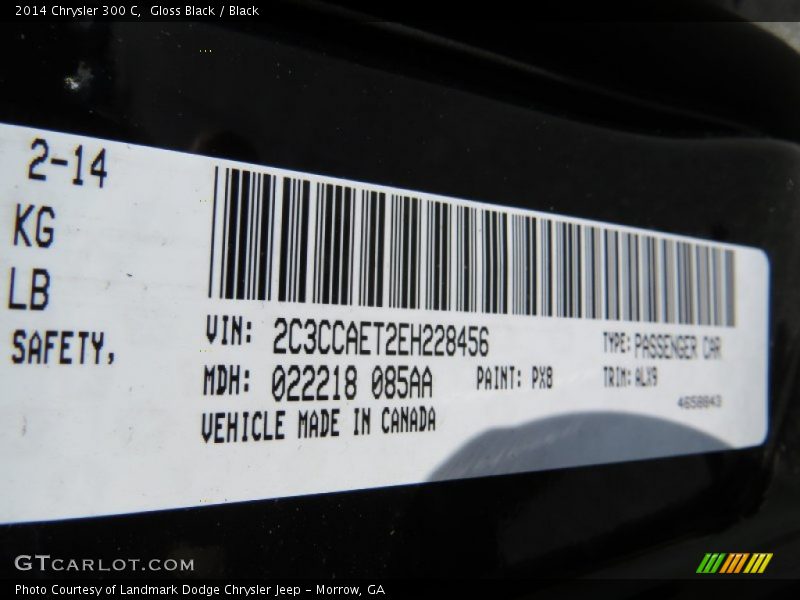 Gloss Black / Black 2014 Chrysler 300 C