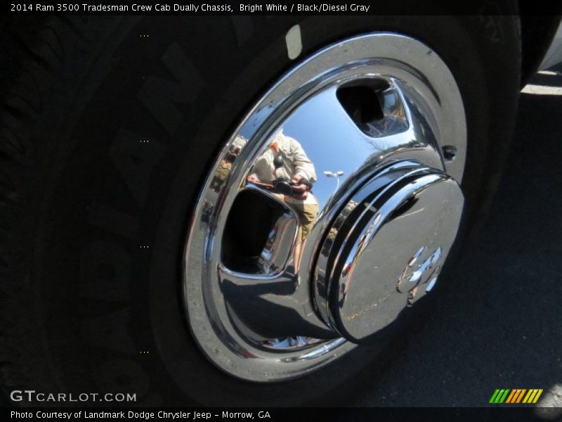 Bright White / Black/Diesel Gray 2014 Ram 3500 Tradesman Crew Cab Dually Chassis