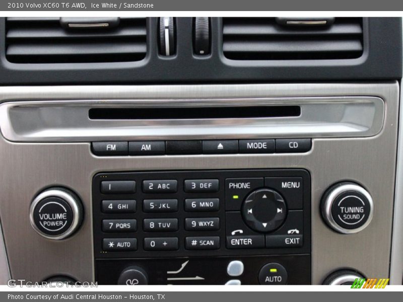 Ice White / Sandstone 2010 Volvo XC60 T6 AWD
