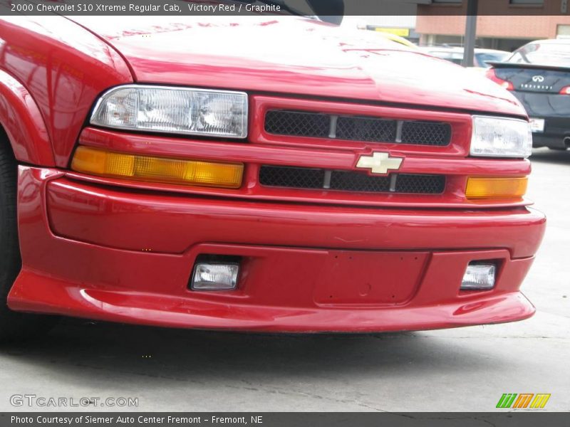 Victory Red / Graphite 2000 Chevrolet S10 Xtreme Regular Cab