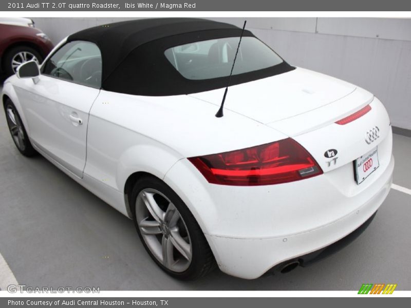 Ibis White / Magma Red 2011 Audi TT 2.0T quattro Roadster