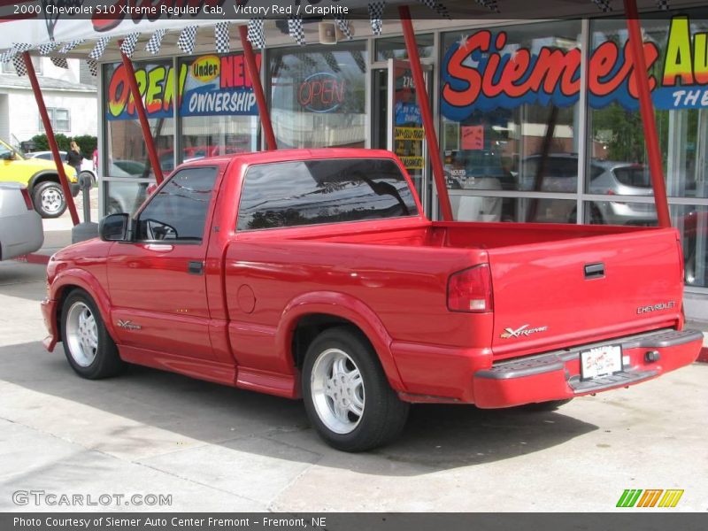 Victory Red / Graphite 2000 Chevrolet S10 Xtreme Regular Cab
