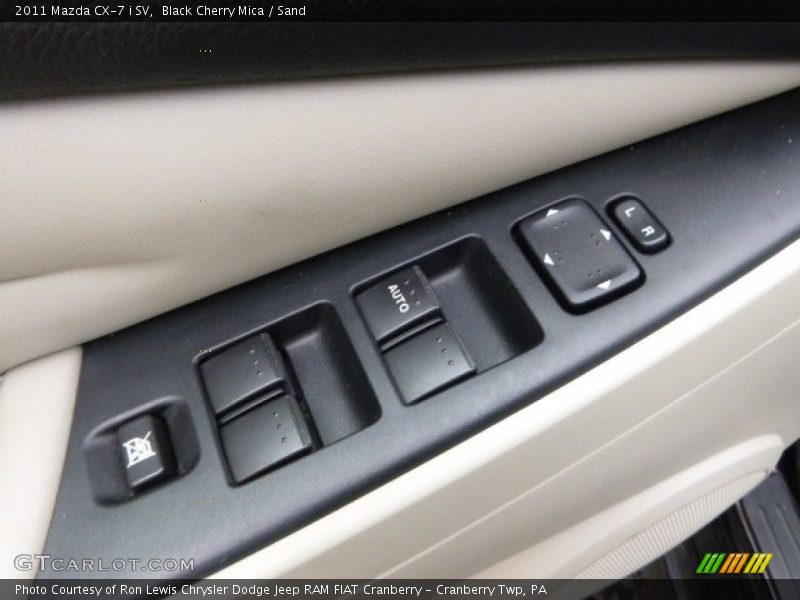 Controls of 2011 CX-7 i SV