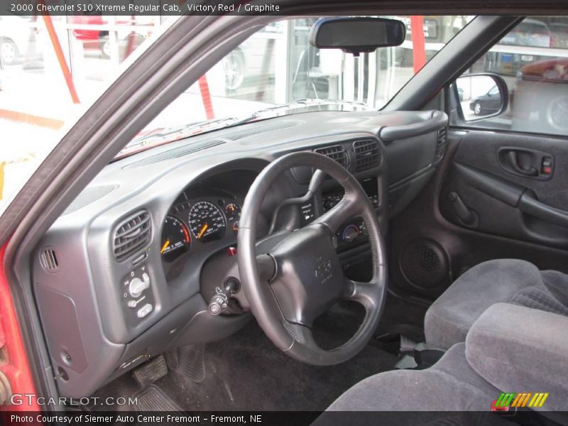Victory Red / Graphite 2000 Chevrolet S10 Xtreme Regular Cab