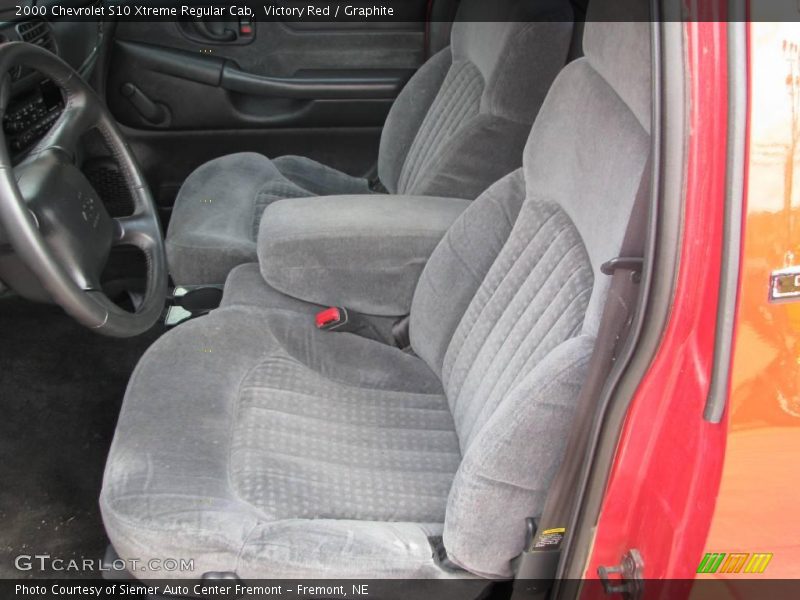 Victory Red / Graphite 2000 Chevrolet S10 Xtreme Regular Cab