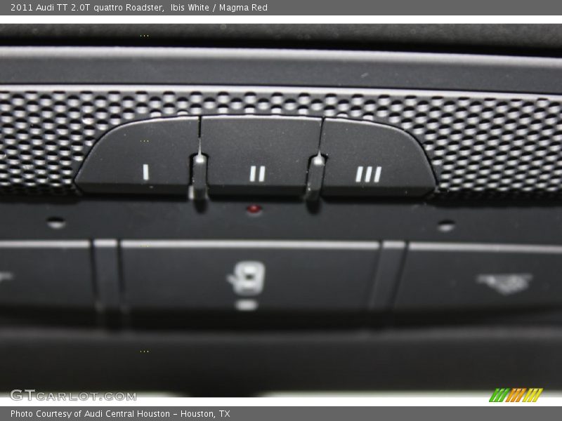 Ibis White / Magma Red 2011 Audi TT 2.0T quattro Roadster