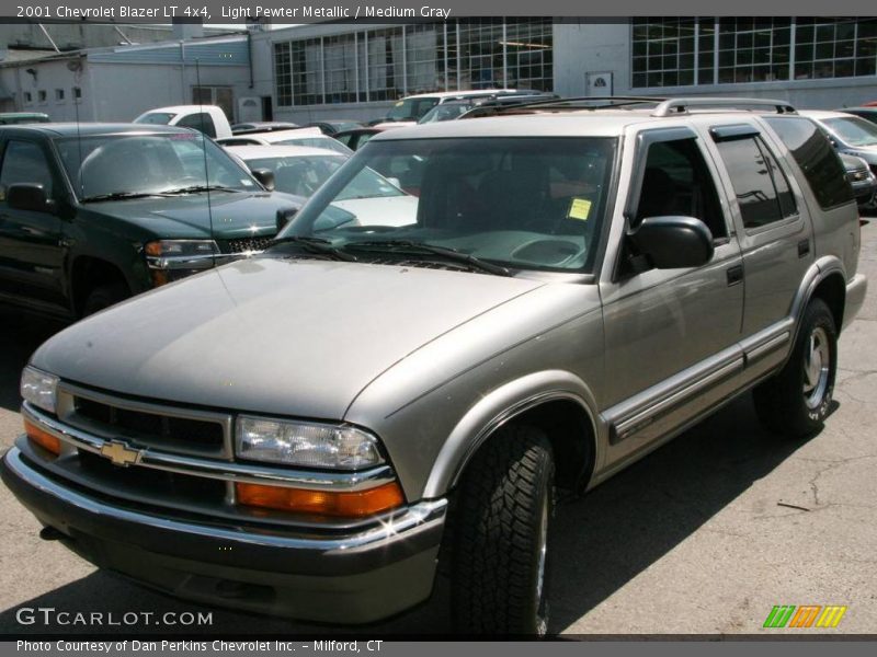 Light Pewter Metallic / Medium Gray 2001 Chevrolet Blazer LT 4x4