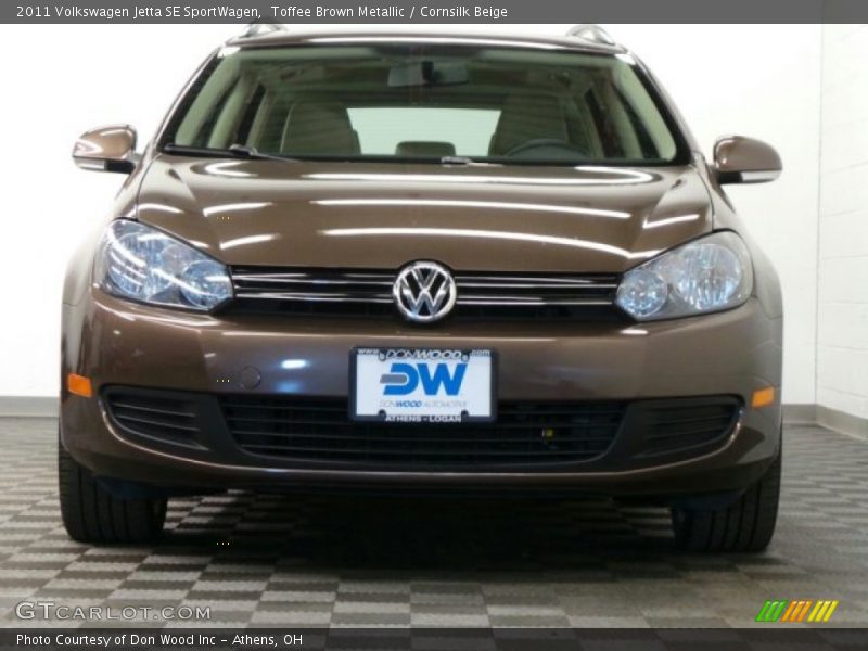 Toffee Brown Metallic / Cornsilk Beige 2011 Volkswagen Jetta SE SportWagen