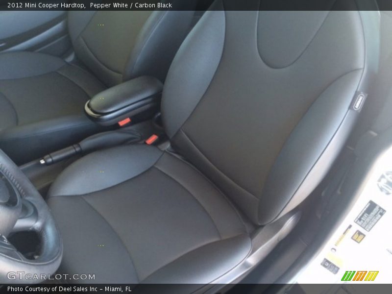 Pepper White / Carbon Black 2012 Mini Cooper Hardtop