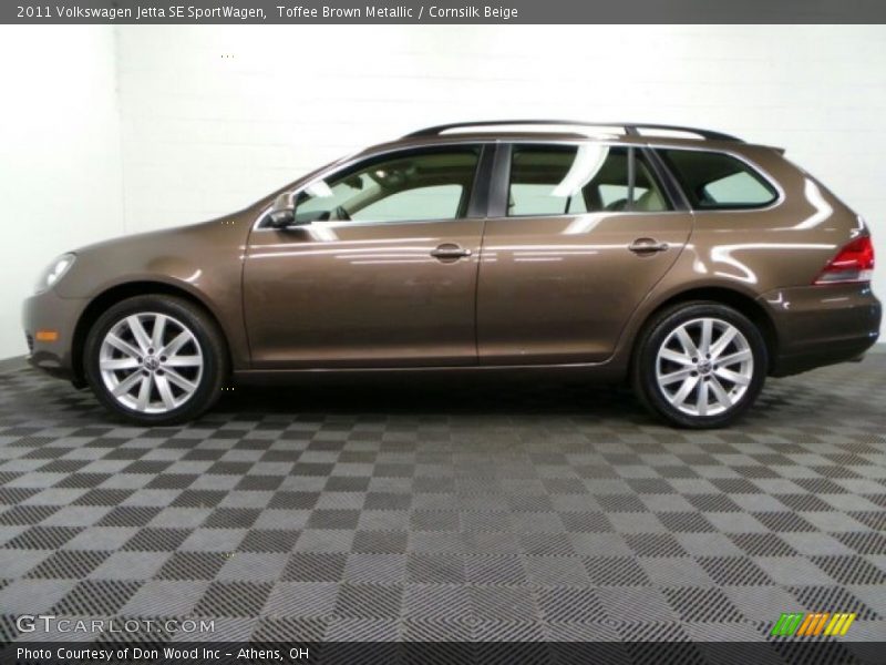 Toffee Brown Metallic / Cornsilk Beige 2011 Volkswagen Jetta SE SportWagen
