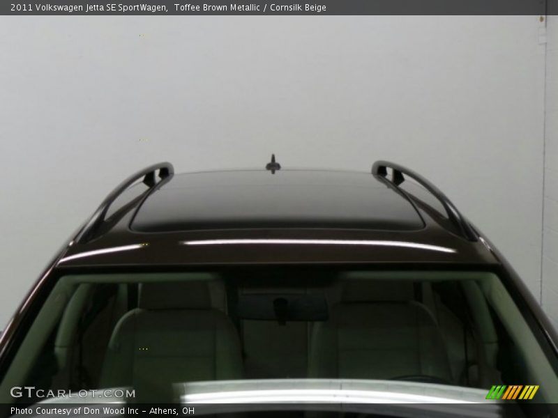 Toffee Brown Metallic / Cornsilk Beige 2011 Volkswagen Jetta SE SportWagen
