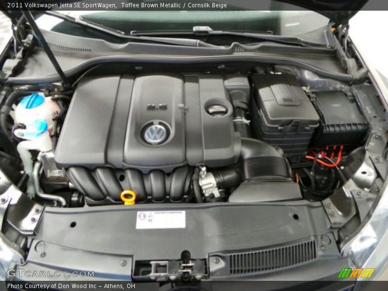 Toffee Brown Metallic / Cornsilk Beige 2011 Volkswagen Jetta SE SportWagen