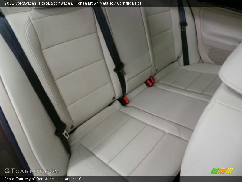 Toffee Brown Metallic / Cornsilk Beige 2011 Volkswagen Jetta SE SportWagen