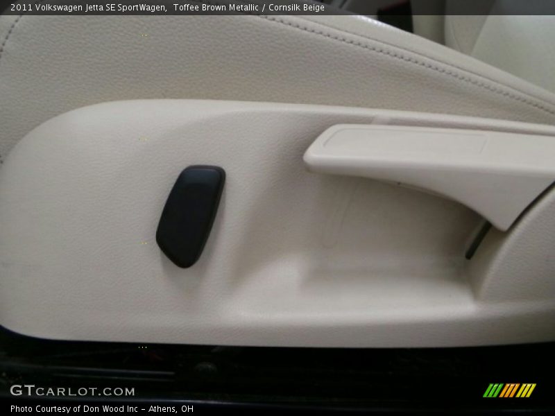 Toffee Brown Metallic / Cornsilk Beige 2011 Volkswagen Jetta SE SportWagen