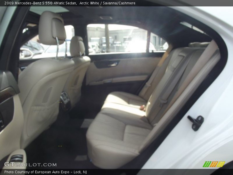 Arctic White / Savanna/Cashmere 2009 Mercedes-Benz S 550 4Matic Sedan