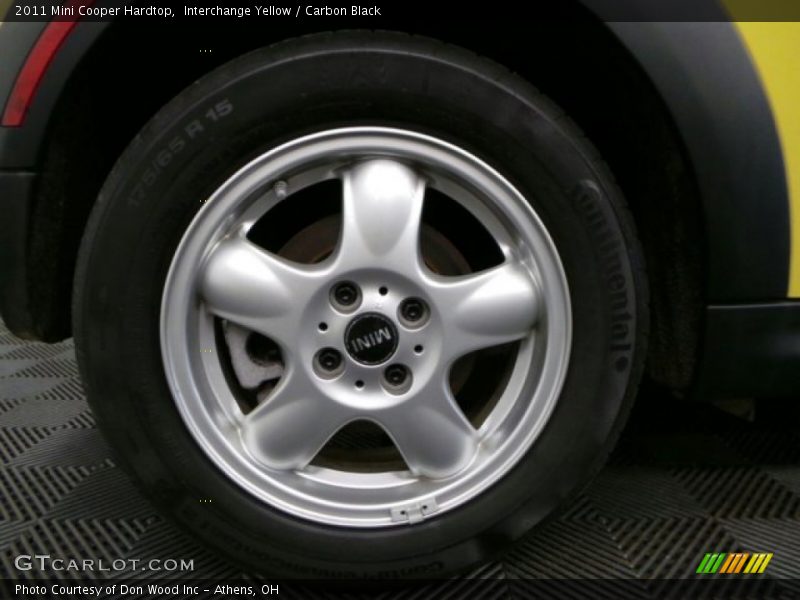 Interchange Yellow / Carbon Black 2011 Mini Cooper Hardtop